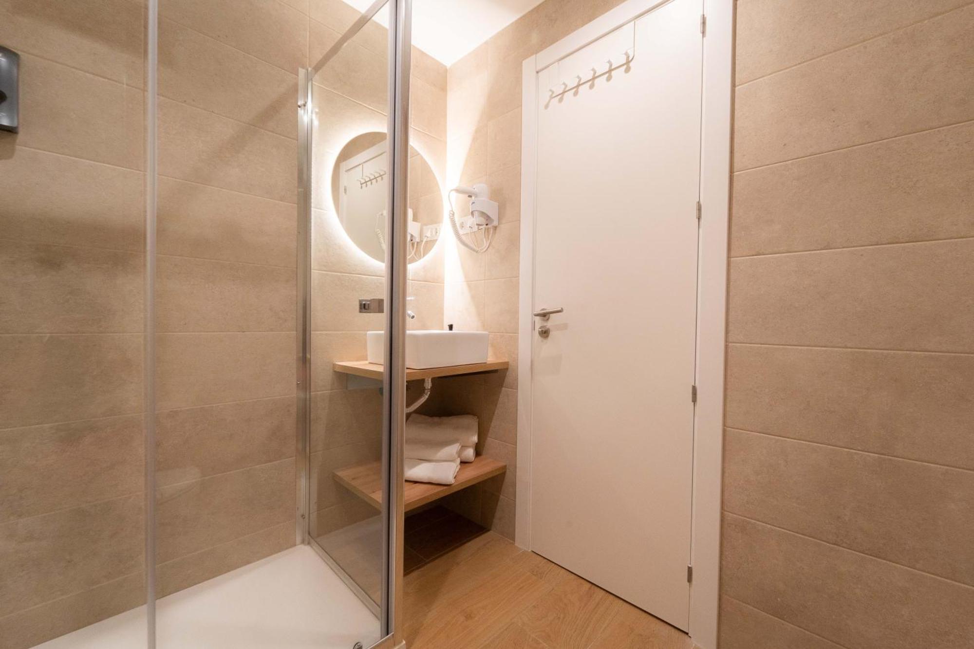 I'M Room Suites Nuevos Ministerios - Bernabeu 'Digital Access' Мадрид Екстер'єр фото